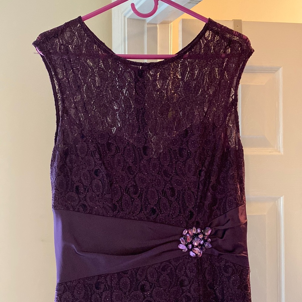 Alex Evenings, size 8, plum